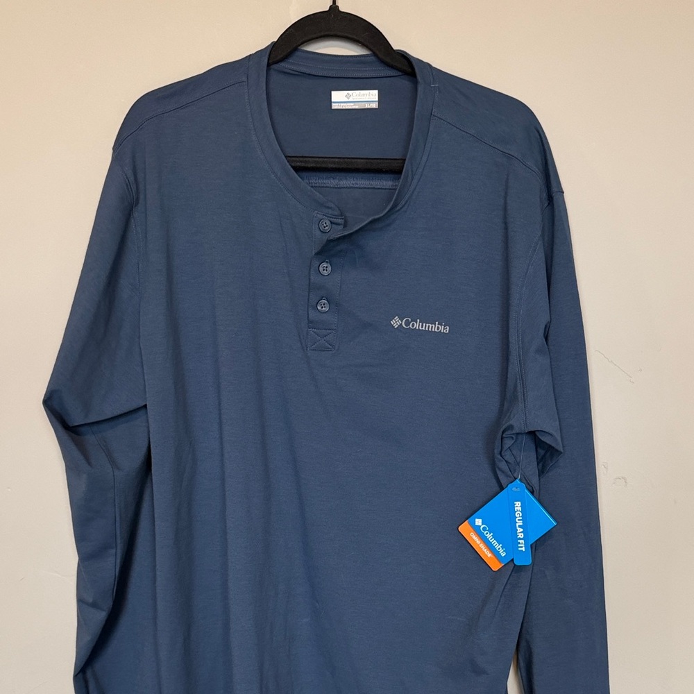Columbia Men's Navy Long Sleeve Henley
